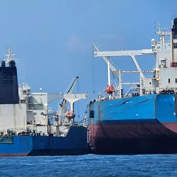 US Extends Sanctions Waiver for Russian Oil Already at Sea