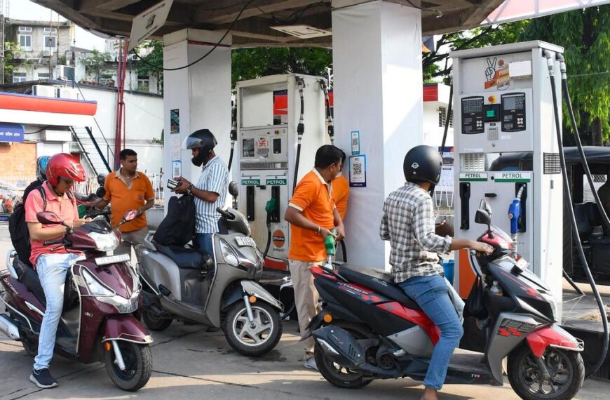 Petrol, diesel prices hiked for fourth time in ten days; latest by about ₹2.8 per litre