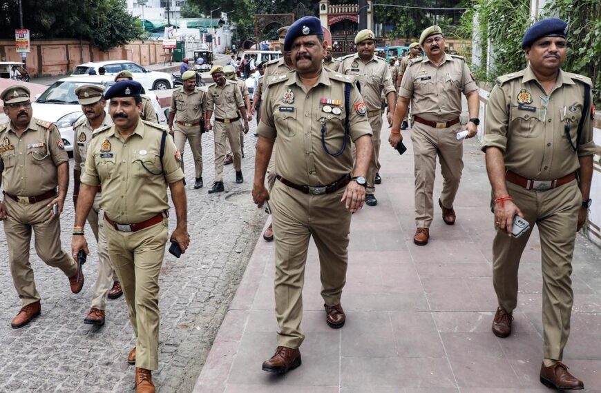 Pro-Pakistan slogans raised in Bareilly market in U.P., six detained; hunt on for other accused