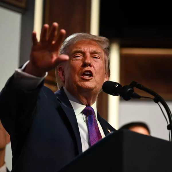 Trump Says Good Chance of Iran Nuclear Deal After Delaying Strike