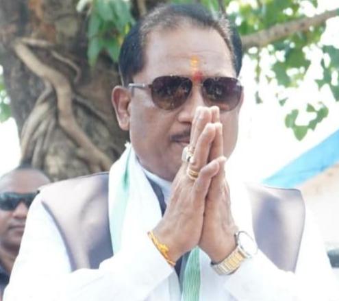 Chief Minister’s Simplicity and Sensitivity on Display at the Village Chaupal