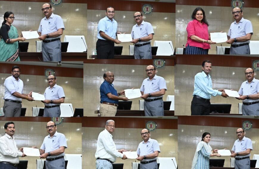 CG CS Awards Letters of Appreciation to Ministry Officials and Staff for E-Office Performance and Punctuality