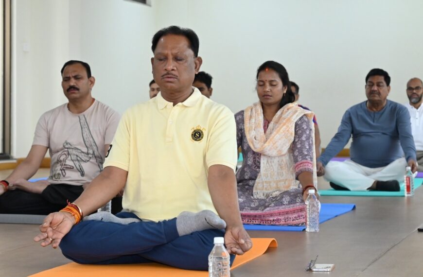 State level mass yoga practice program to be held Ambikapur on 12th International Yoga Day