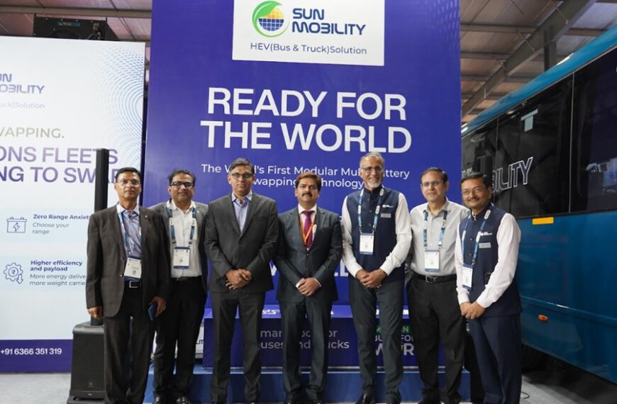 SUN Mobility HEV Business Showcases the World's First Modular Multi-Battery Swappable Solution with the Tata Starbus EV Platform at Prawaas 5.0