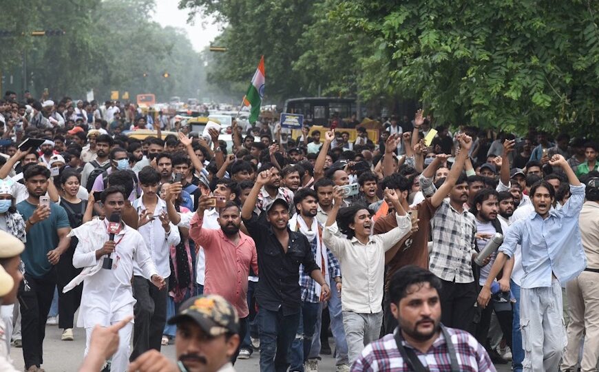 Jantar Mantar or Parliament ! The New Face of Student Politics and the Test of Democratic Dialogue-By-Kumar Bahukhandi (Editorial)