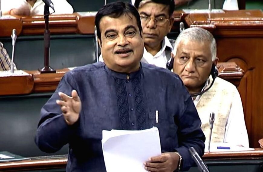 Road Fatalities on National Highways Decline 4% in 2025, Overall Accidents Continue to Rise: Gadkari