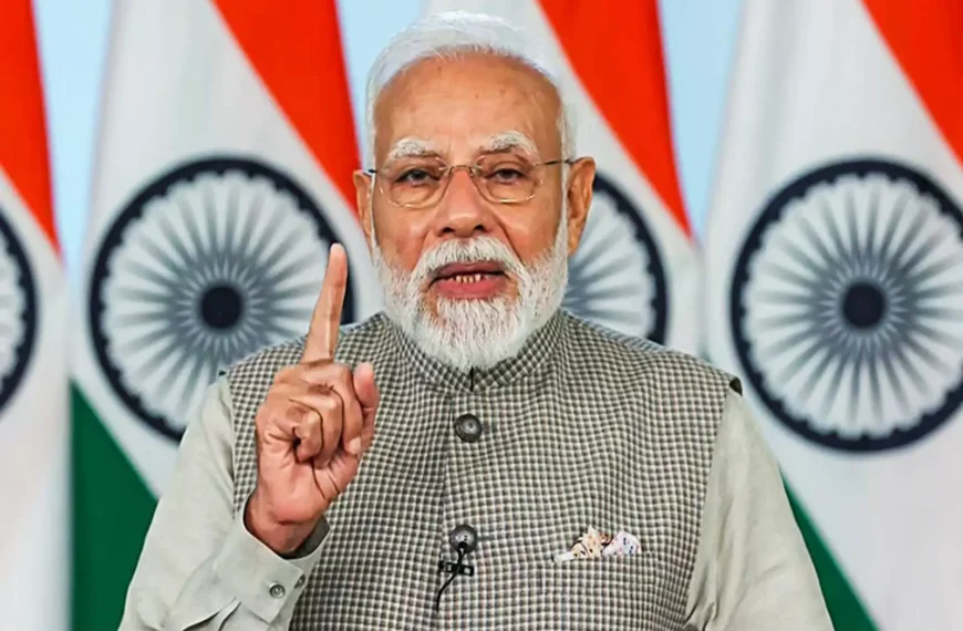 PM Modi Pays Tribute to Heroes of Quit India Movement