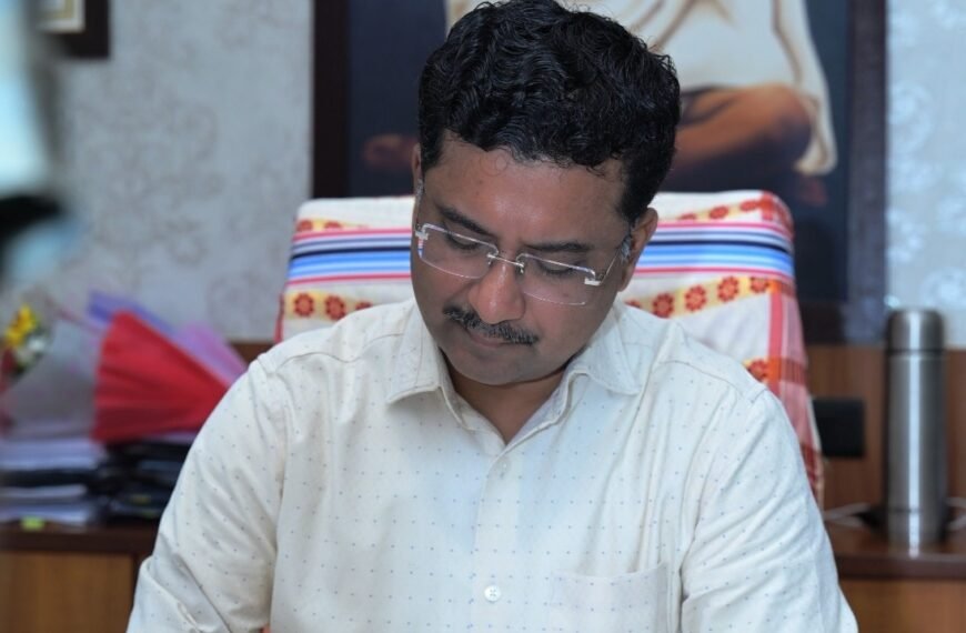 Sonmoni Borah Takes Charge as Principal Secretary, Urban Administration and Development