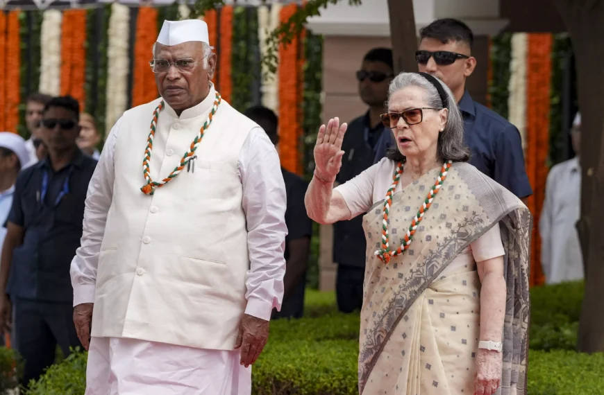 When Politics Overshadows Patriotism: Independence Day Should Rise Above Party Divides-By- Kumar Bahukhandi (Editorial)