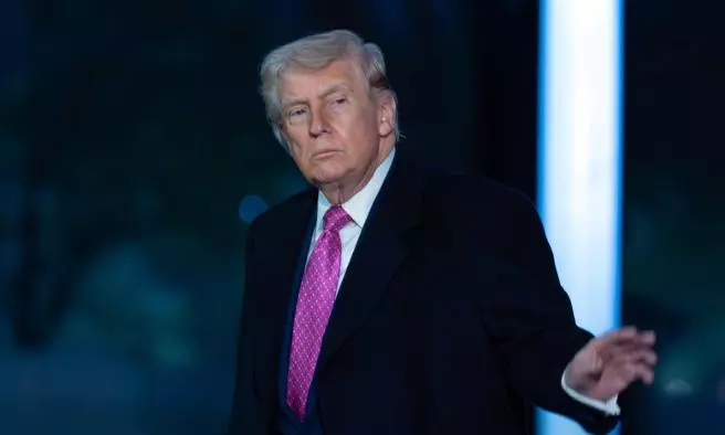 Trump Threatens Oman With Bombing, Demands Iran ‘Surrender’