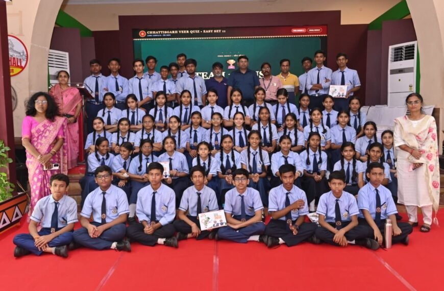 Town Hall Exhibition Concludes, Students Take Home Lessons in History, Heritage and Chhattisgarh’s Development