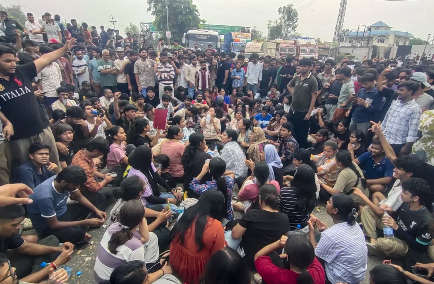 LPU Suspends Classes for 10 Days, Postpones Mid-Term Exams After Violent Student Protests