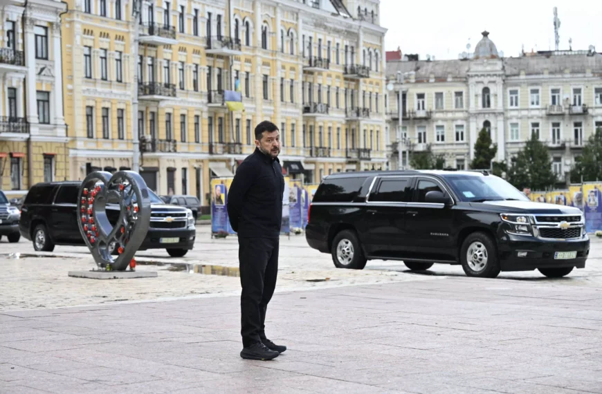 Zelenskyy’s Plane Faced Drone Threat En Route to Oslo, Norwegian PM Says