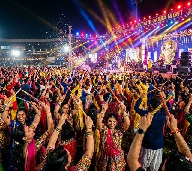 VHP Bars Muslims From Garba, Dandiya Events Across Maharashtra