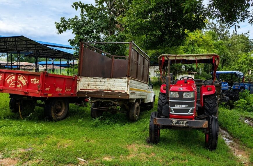 Four Tractors Seized in Crackdown on Illegal Sand, Soil Transport in GPM