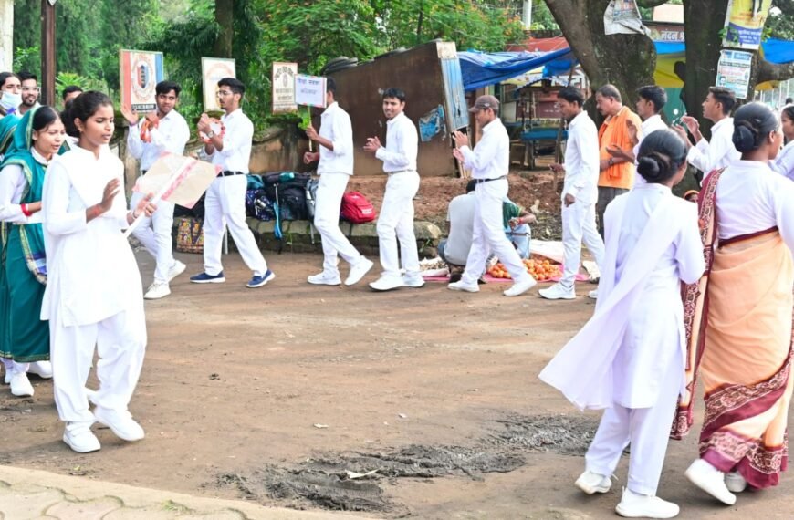 Students Take Social Messages to the Streets Through Nukkad Natak Under Seva Sankalp Abhiyan