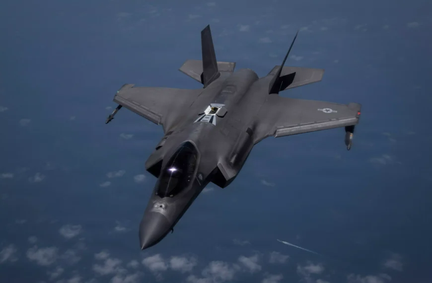 US Strikes Iran, Tehran Retaliates as Middle East Hostilities Flare Again