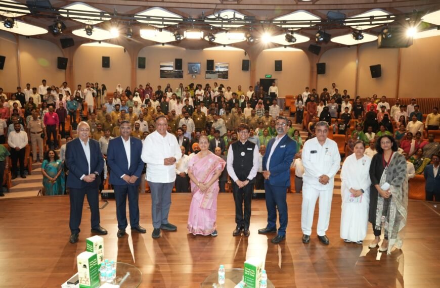 Global Dignity Day 2026: Mumbai Honours the People Who Keep the City Moving