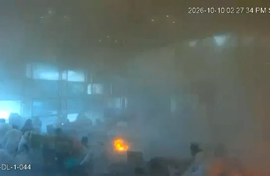 Deadly Houthi Strike on Riyadh Airport Leaves 12 Dead, Forces Extended Closure