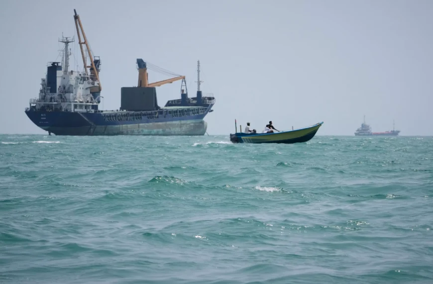 Iran Says Tanker Hit Naval Mine Near Hormuz, Warns Against Uncoordinated Passage