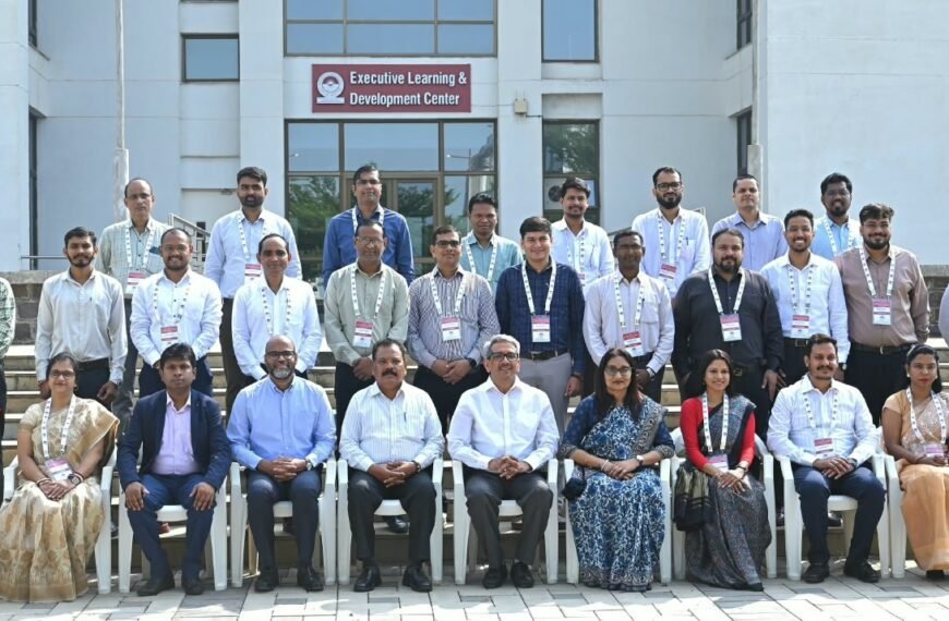 Chhattisgarh’s Administrative Reforms Set for Global Academic Recognition as IIM Raipur Trains Registration Officials in Case Study Writing