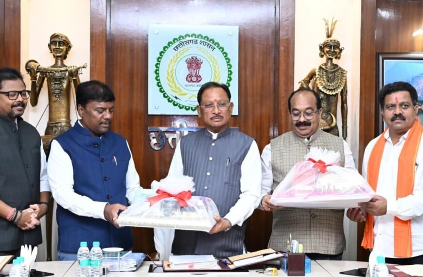CM Vishnu Deo Sai Launches Chhattisgarh Herbals Diwali Gift Packs to Promote Local Products and Women’s Livelihoods