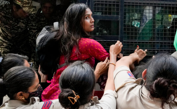 Delhi Police Detain Protesters During Anti-SIR March Towards Election Commission