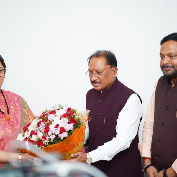 Smriti Irani Arrives in Raipur for Two-Day BJP Organisational…