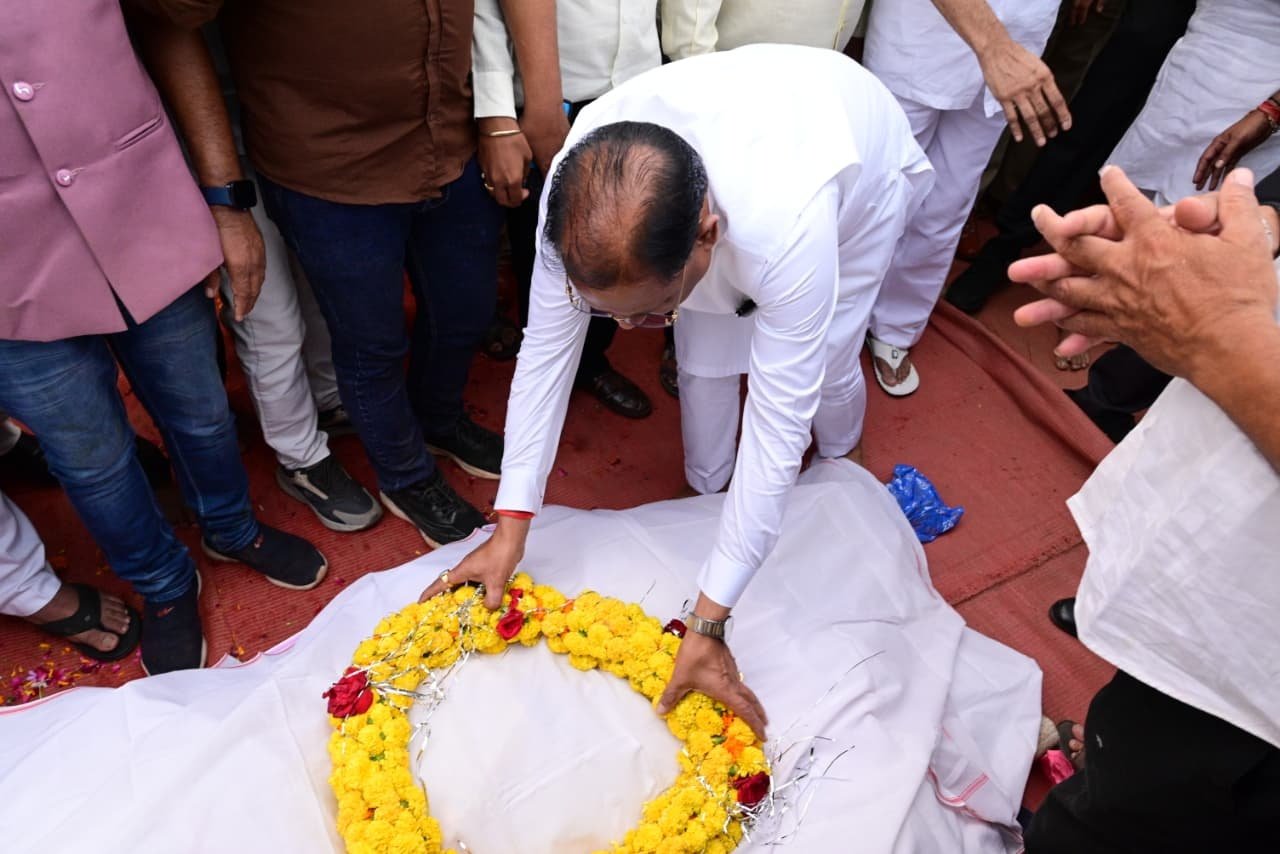 Domanlal Korsewada Cremated with State Honours; CM Sai Calls&hellip;