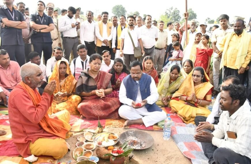 Mahashtami Gift to Chalgali: Minister Ramvichar Netam Lays Foundation for ₹5.91-Crore Bridge Over Moran River