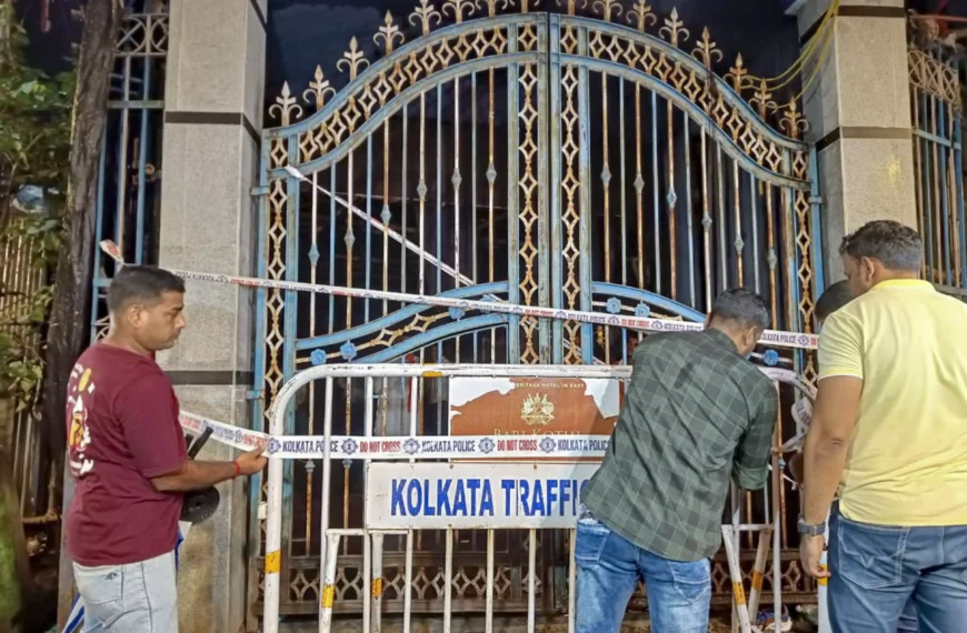 Bengal CM Suvendu Adhikari Orders Safety Review of Durga Puja Pandals After Kolkata Stampede Kills 19