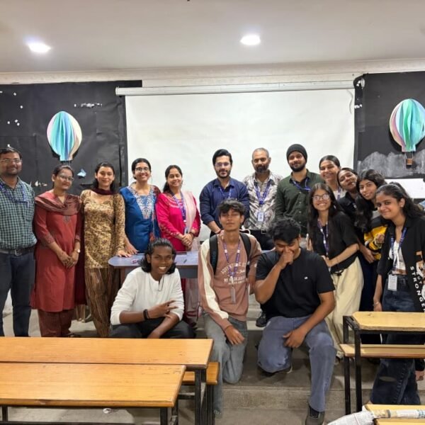Pragati College’s Commerce and Management Department Organises Treasure Hunt