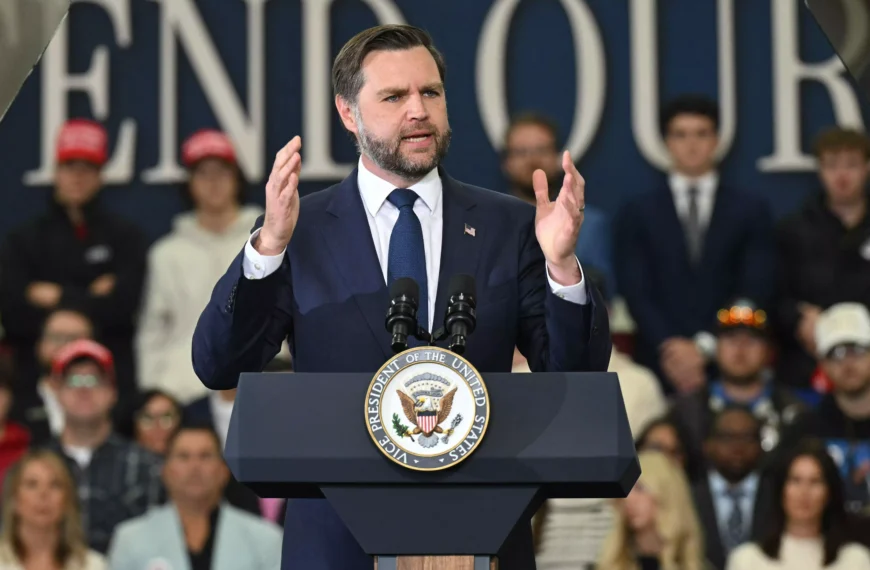 JD Vance Sends Letter to Senior Iranian Hard-Liner to Revive Peace Talks: Report